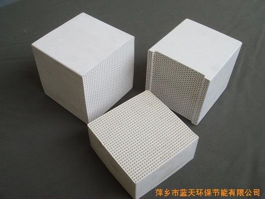 중국 적외선 촉매 가스 버너를 위한 세라믹 판 벌집으로 다루기 힘든 벽돌 협력 업체